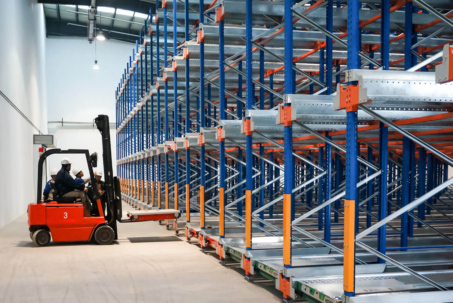 Huayide Radio Shuttle Pallet Rack System Huayide Radio Shuttle Pallet Rack System