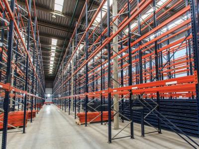 Система хранения стеллажей для промышленных поддонов повышенной грузоподъемности