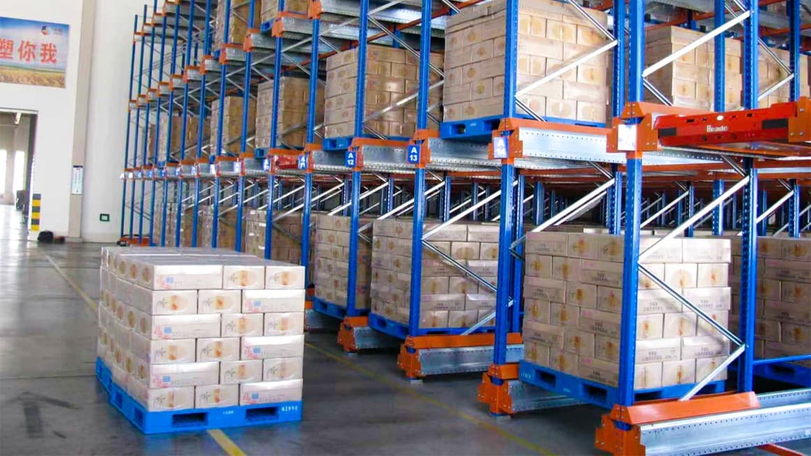 Radio shuttle +Forklift